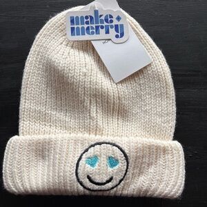 6/$20 Happy Face Kids Cream Beanie with Heart-Eye Smiley NWT